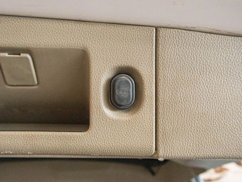 Used 2019 Chevrolet Tahoe Premier w/ Max Trailering Package image 25