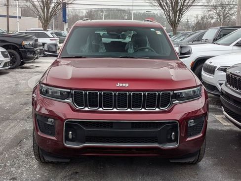 Certified 2024 Jeep Grand Cherokee Overland w/ Luxury Tech Group IV image 8