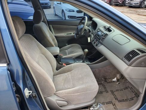 Used 2003 Toyota Camry LE FWD image 2