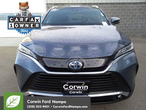 Used 2023 Toyota Venza XLE image 8