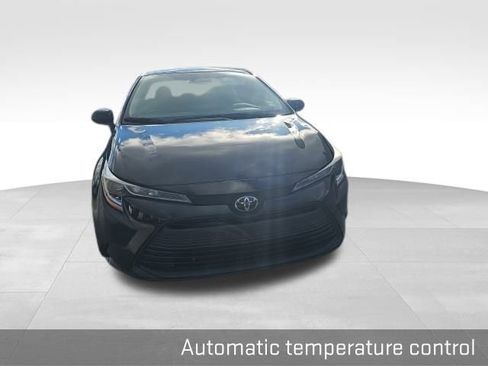 Used 2024 Toyota Corolla LE image 5