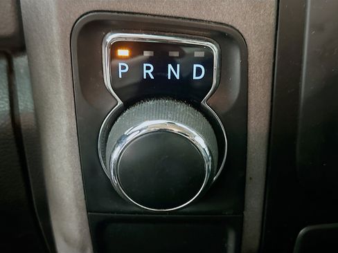 Used 2017 RAM 1500 Express image 22