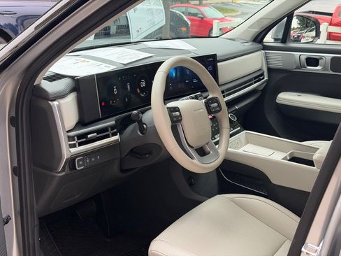 Used 2025 Hyundai Santa Fe SEL FWD image 20
