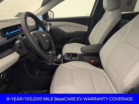 Certified 2025 Ford Mustang Mach-E Premium image 4