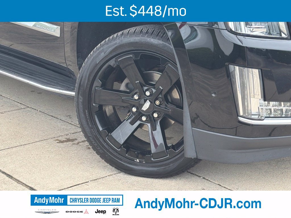 Used 2017 Cadillac Escalade Luxury AWD/4WD image 10