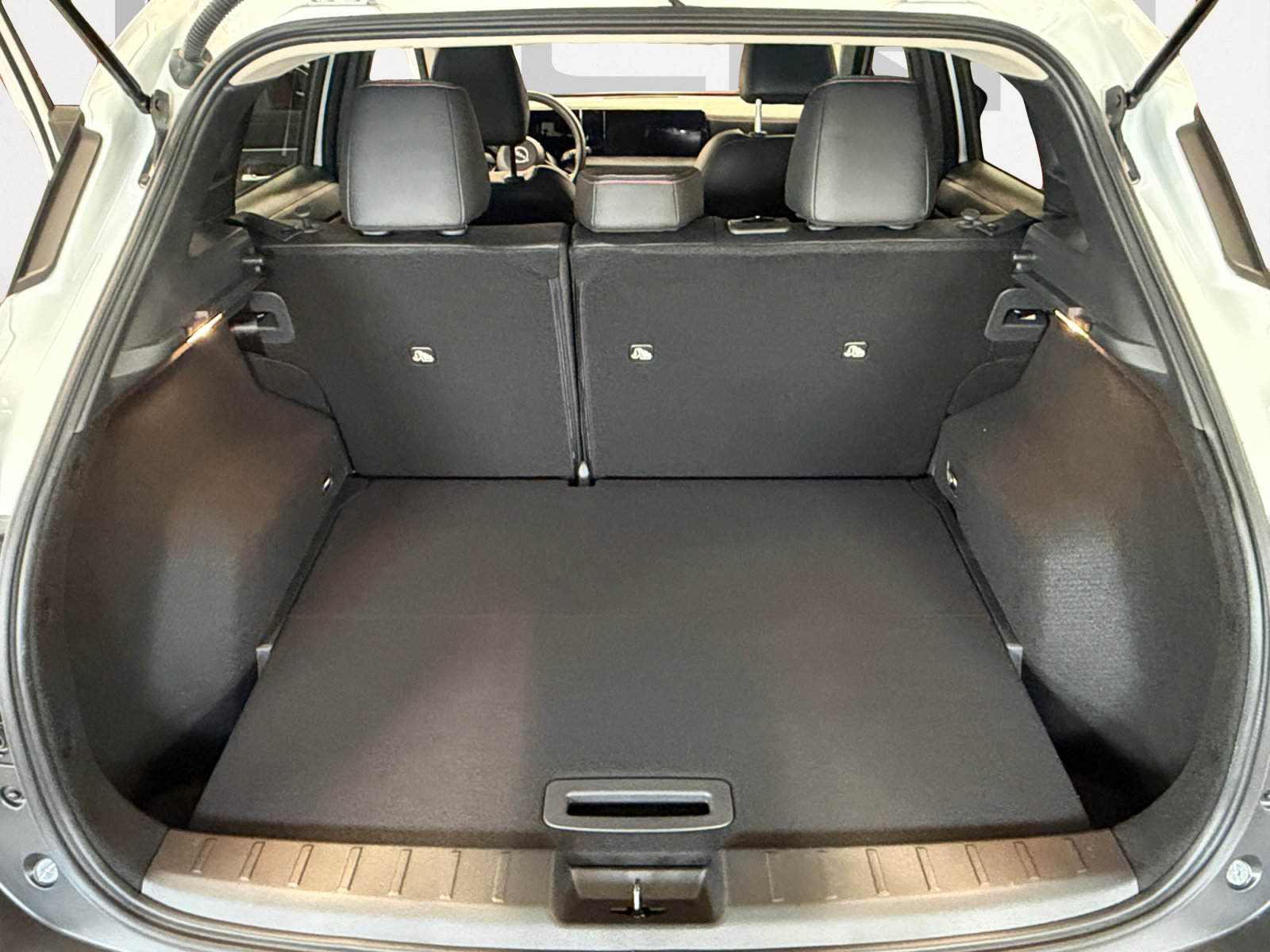 Used 2026 Nissan Kicks SR FWD image 13