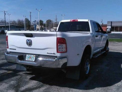 Used 2024 RAM 3500 Big Horn AWD/4WD image 3