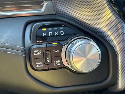 Used 2019 RAM 1500 Limited image 31