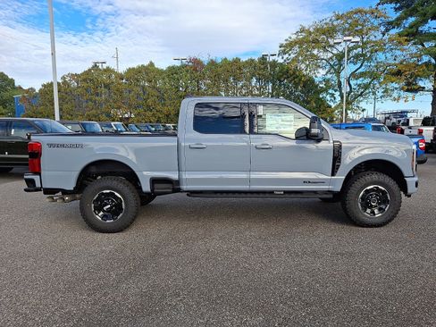 New 2026 Ford F250 Lariat w/ Tremor Off-Road Package image 8