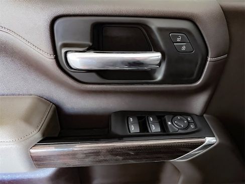 Used 2019 Chevrolet Silverado 1500 LT w/ Texas Edition image 19