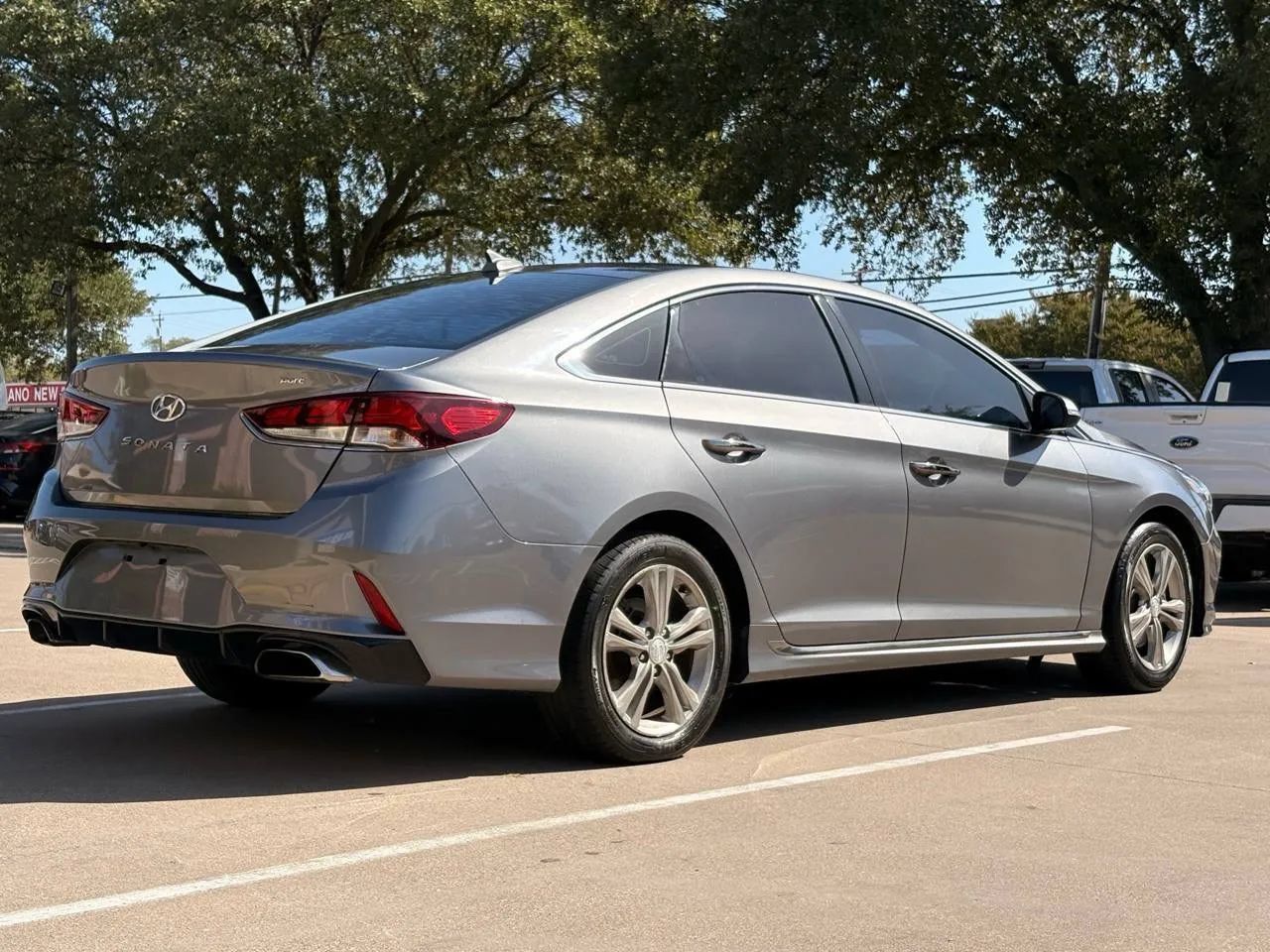 Used 2018 Hyundai Sonata Sport w/ Cargo Package FWD image 3