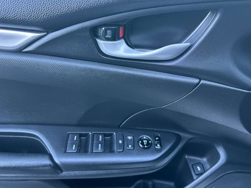 Used 2020 Honda Civic Sport image 11