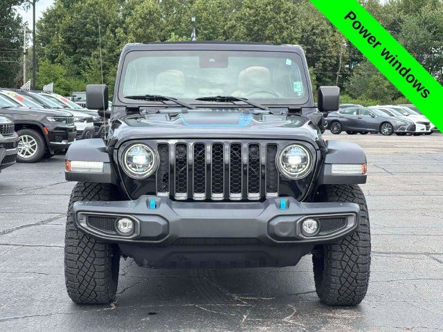 Used 2022 Jeep Wrangler Unlimited Rubicon 4xe w/ Cold Weather Group AWD/4WD image 32