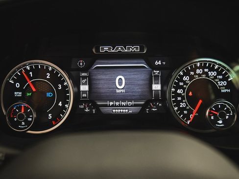 Used 2022 RAM 1500 Laramie image 15