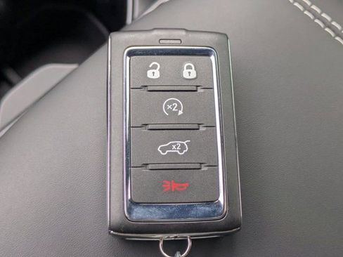 New 2025 Jeep Grand Cherokee Overland w/ Luxury Tech Group IV image 26