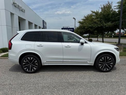 Used 2025 Volvo XC90 B5 Plus w/ Protection Package Premier AWD/4WD image 3