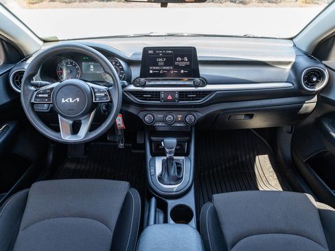 Used 2024 Kia Forte LX image 22