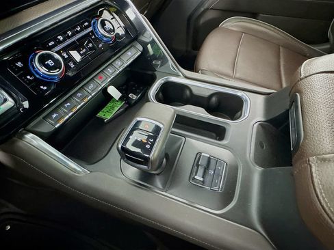 Used 2024 GMC Sierra 1500 Denali w/ Technology Package AWD/4WD image 22