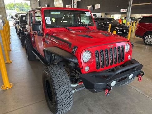 Used 2017 Jeep Wrangler Unlimited Rubicon w/ Connectivity Group AWD/4WD image 2