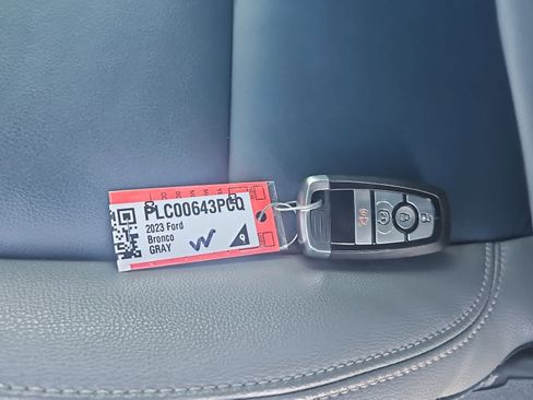 Used 2023 Ford Bronco Outer Banks image 20