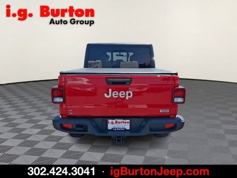 Used 2021 Jeep Gladiator Overland w/ Popular Equipment Package AWD/4WD image 5