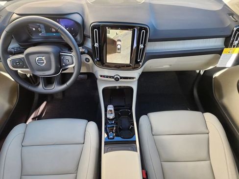 New 2026 Volvo XC40 B5 Plus w/ Protection Package Premier image 11