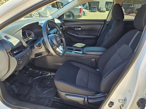 Used 2025 Nissan Sentra SV w/ All-Weather Package image 16