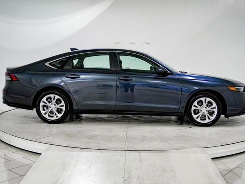 Used 2023 Honda Accord LX image 11