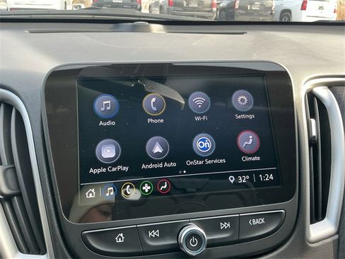 Used 2022 Chevrolet Malibu LT w/ Redline Edition image 17