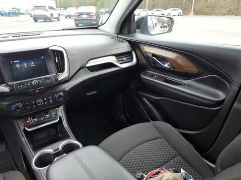 Used 2021 GMC Terrain SLE w/ Driver Convenience Package image 11