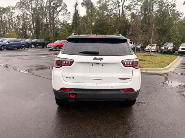 Used 2025 Jeep Compass Trailhawk AWD/4WD image 17