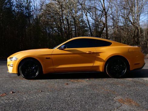 Used 2022 Ford Mustang GT Premium image 35