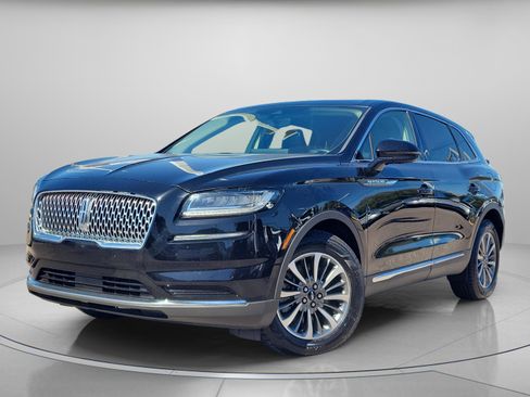 Used 2021 Lincoln Nautilus Reserve image 2