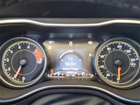 Used 2021 Jeep Cherokee Limited image 10