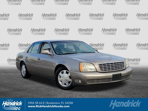 Used 2004 Cadillac De Ville w/ Equipment Group FWD image 1
