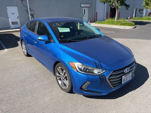 Used 2017 Hyundai Elantra Limited FWD image 3
