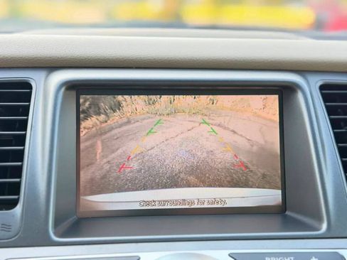 Used 2012 Nissan Murano SV AWD/4WD image 18