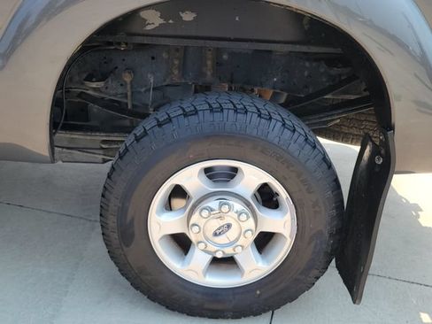 Used 2015 Ford F350 XLT w/ Camper Package AWD/4WD image 13
