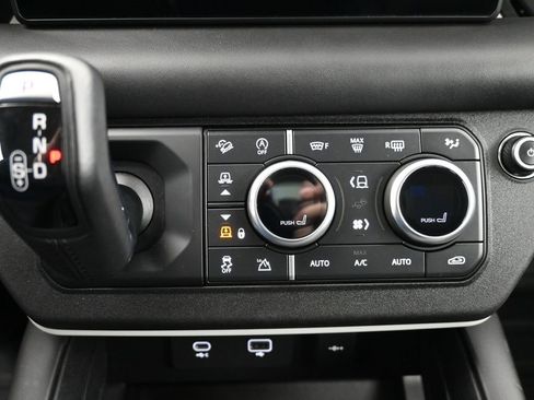 Used 2020 Land Rover Defender 110 HSE image 17