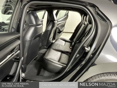 Used 2022 MAZDA MAZDA3 s image 12