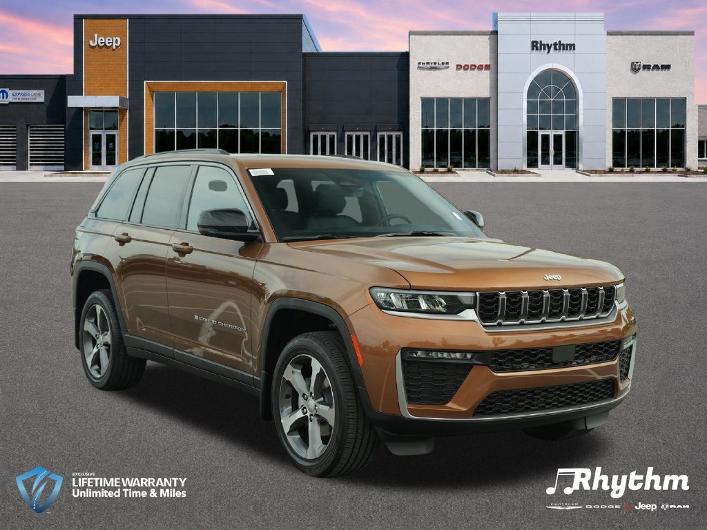 New 2026 Jeep Grand Cherokee Limited w/ MOPAR Finishing Package AWD/4WD 360° Tour