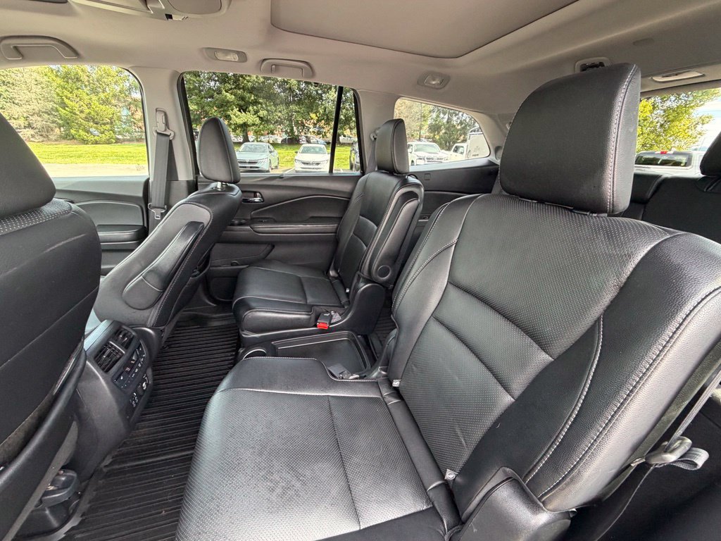 Used 2019 Honda Pilot Elite image 8