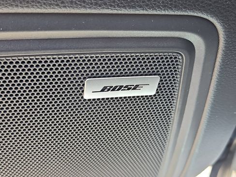 Certified 2026 Porsche Macan AWD/4WD image 23