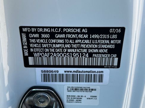 Certified 2016 Porsche 911 R RWD image 40