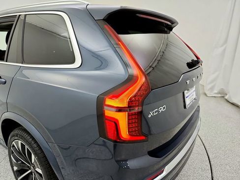 Used 2025 Volvo XC90 B6 Plus AWD/4WD image 38