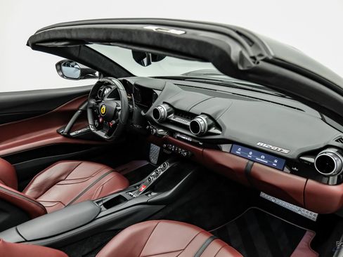 Used 2023 Ferrari 812 GTS RWD image 58
