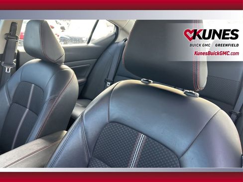 Used 2024 Nissan Altima 2.5 SR image 14