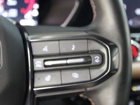 Used 2024 GMC Canyon AT4 w/ AT4 Premium Package AWD/4WD image 17