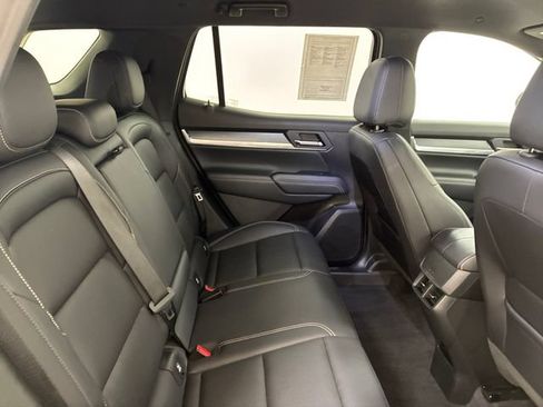 Certified 2026 GMC Terrain Elevation w/ Elevation Premium Package AWD/4WD image 16