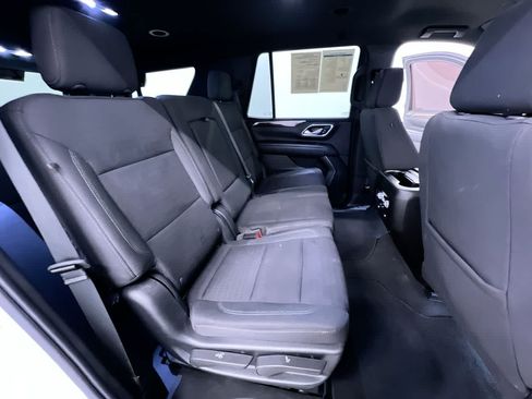 Used 2022 GMC Yukon SLE w/ Gmc Pro Safety Plus Package RWD image 37